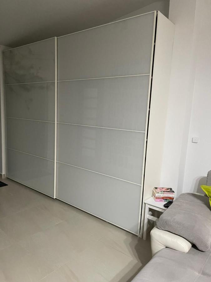 Apartament Rodzinny Ostrowiec Sw Ostrowiec Świętokrzyski Buitenkant foto
