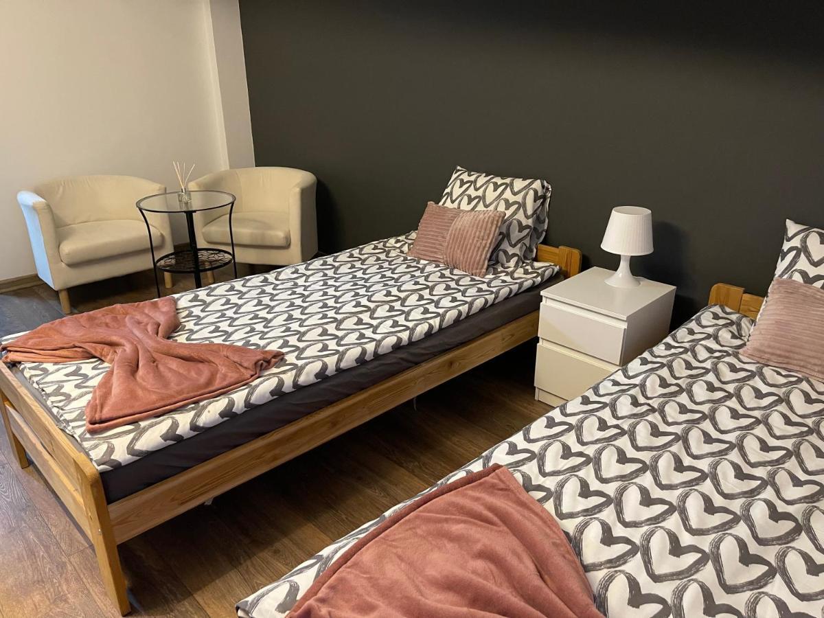 Apartament Rodzinny Ostrowiec Sw Ostrowiec Świętokrzyski Buitenkant foto