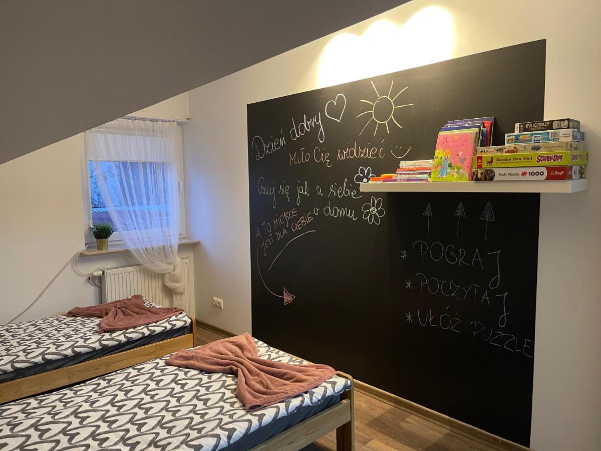 Apartament Rodzinny Ostrowiec Sw Ostrowiec Świętokrzyski Buitenkant foto