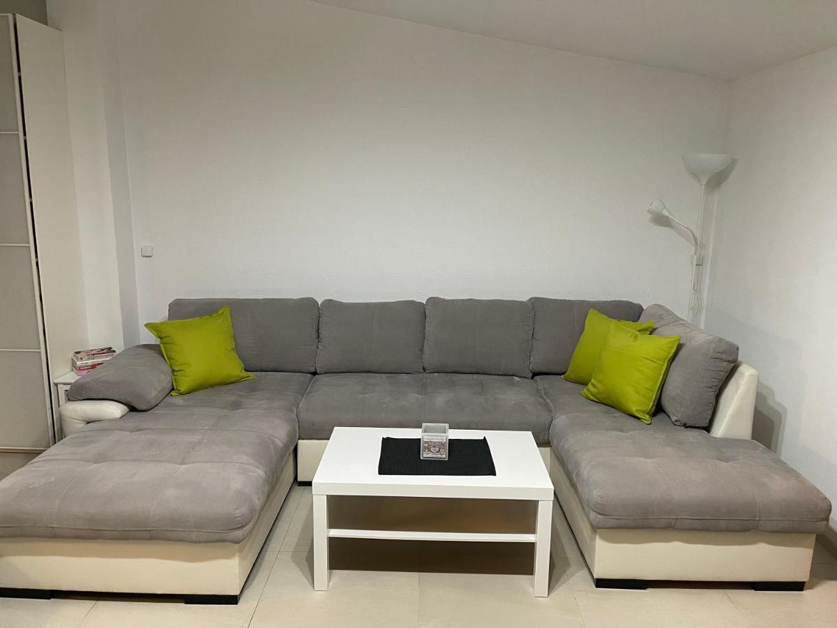 Apartament Rodzinny Ostrowiec Sw Ostrowiec Świętokrzyski Buitenkant foto