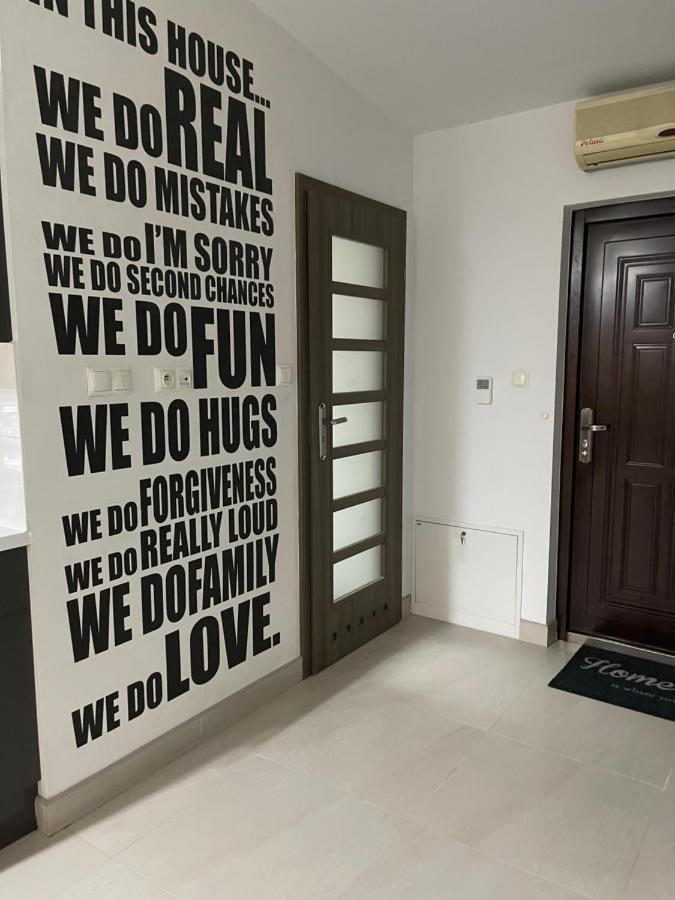 Apartament Rodzinny Ostrowiec Sw Ostrowiec Świętokrzyski Buitenkant foto